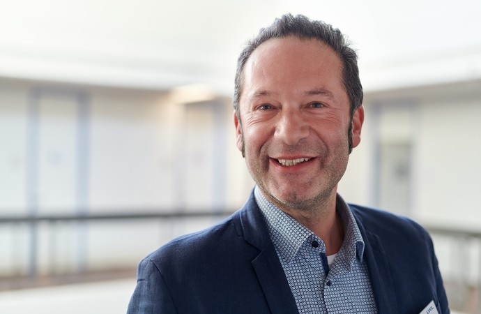 Portrait des stellvertretenden Pflegedirektor, Oliver Thedieck